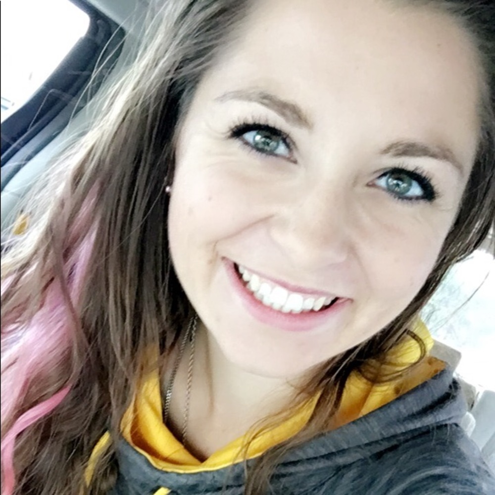 Meet your Posher, Lexi